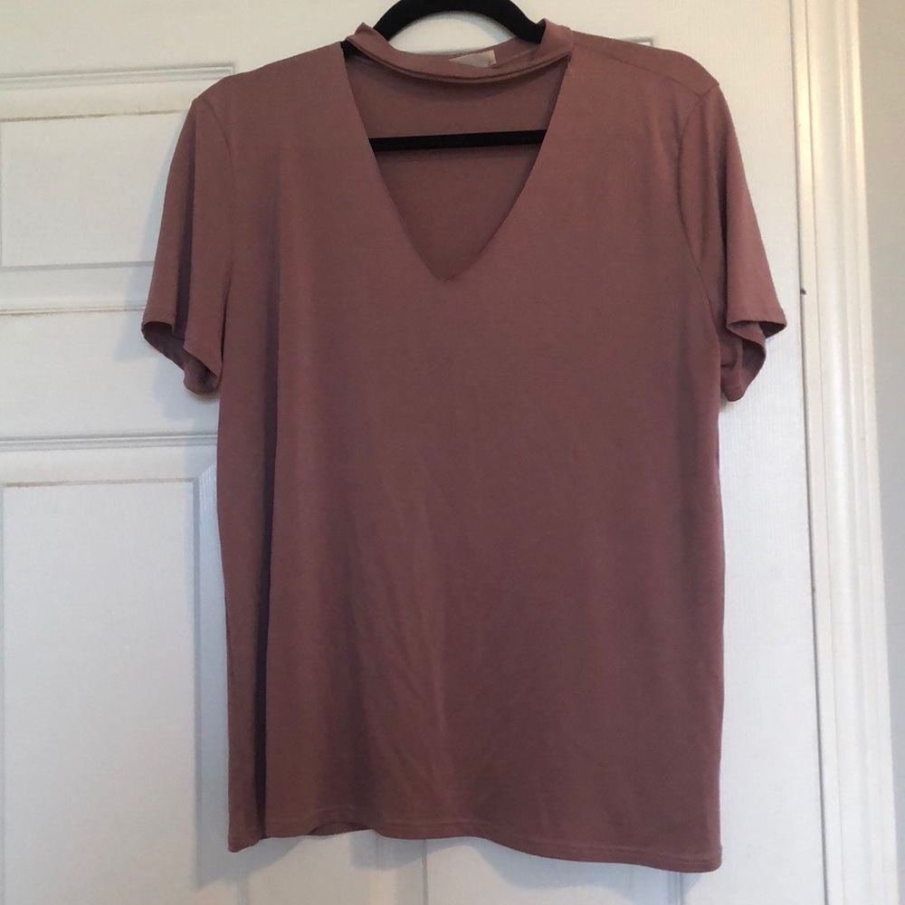 V-neck cut out shirt
